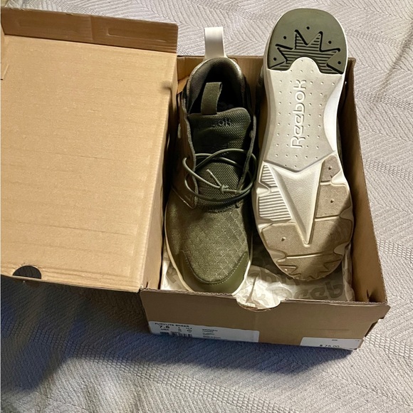 WMNS Reebok Furylite - Picture 4 of 5